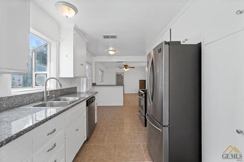 301 Wetherley Dr, Bakersfield, CA 93309 photo 7