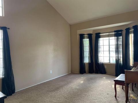 1012 Devonshire St, Bakersfield, CA 93312 photo 13
