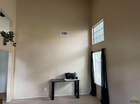 1012 Devonshire St, Bakersfield, CA 93312 photo 14
