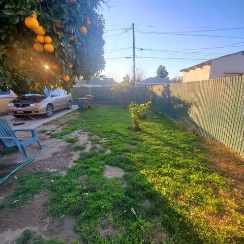 137 U St, Bakersfield, CA 93304 photo 9