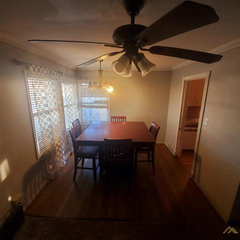 137 U St, Bakersfield, CA 93304 photo 4