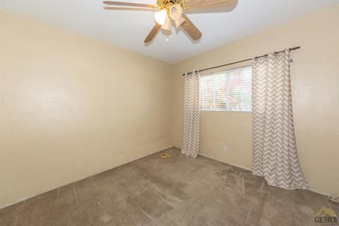277 Elm St, Shafter, CA 93263 photo 17