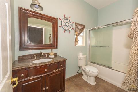 277 Elm St, Shafter, CA 93263 photo 14