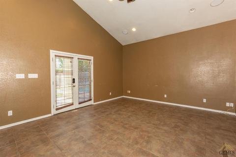 277 Elm St, Shafter, CA 93263 photo 13
