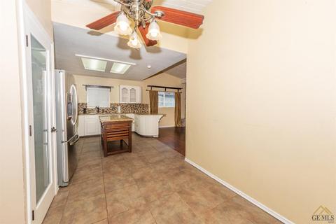 277 Elm St, Shafter, CA 93263 photo 7