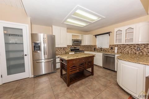 277 Elm St, Shafter, CA 93263 photo 6