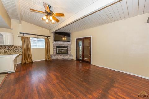 277 Elm St, Shafter, CA 93263 photo 9