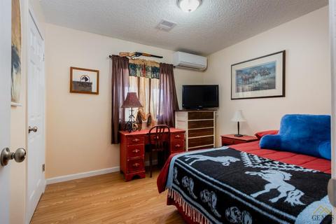 22324 Mariposa Rd, Tehachapi, CA 93561 photo 6