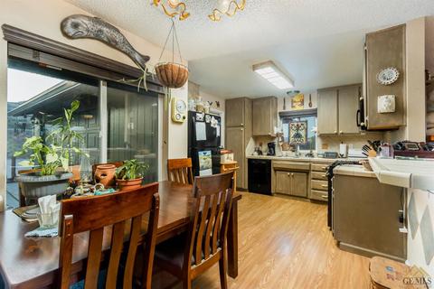 22324 Mariposa Rd, Tehachapi, CA 93561 photo 12