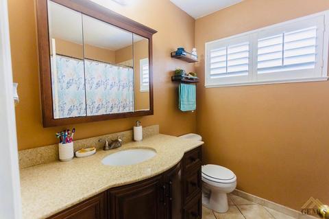2325 9th St, Wasco, CA 93280 photo 8