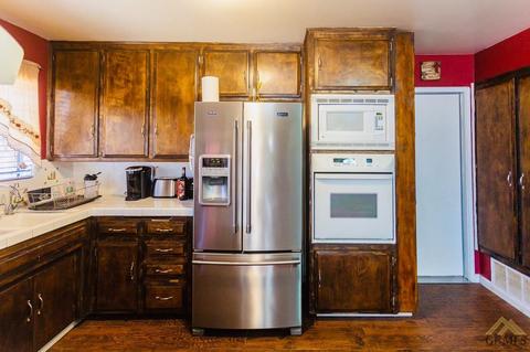 2325 9th St, Wasco, CA 93280 photo 4