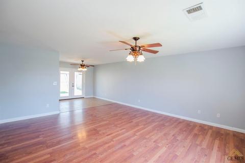 182 Clemson St, Shafter, CA 93263 photo 5