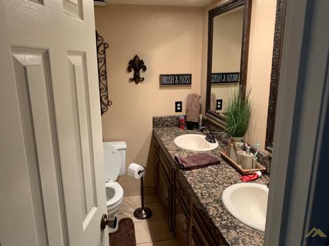 525 Alpine St, Taft, CA 93268 photo 17