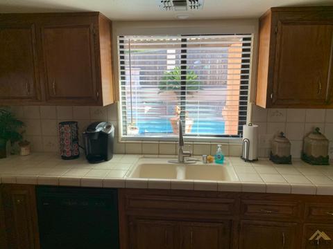 525 Alpine St, Taft, CA 93268 photo 10