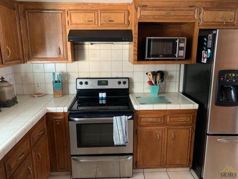 525 Alpine St, Taft, CA 93268 photo 9