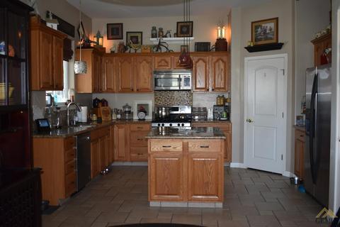 27971 Stallion Springs Dr, Tehachapi, CA 93561 photo 11