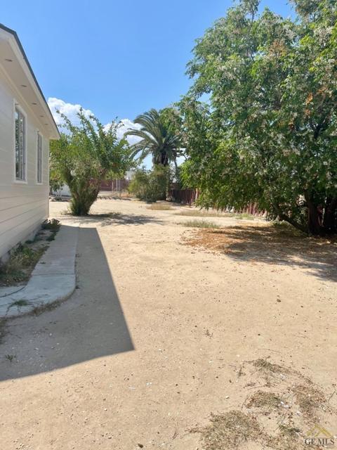 215 Fillmore St, Taft, CA 93268 photo 20