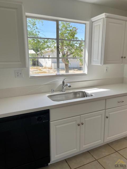 215 Fillmore St, Taft, CA 93268 photo 14