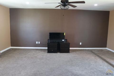 1430 E Joanne Ave, Pixley, CA 93256 photo 5