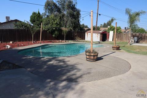 1430 E Joanne Ave, Pixley, CA 93256 photo 2