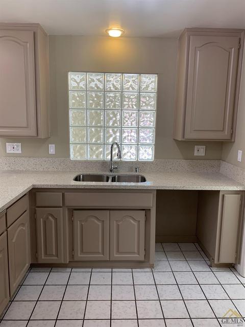 333 Maple Ave, Taft, CA 93268 photo 4