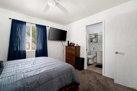 298 E Marengo Ave, Shafter, CA 93263 photo 13