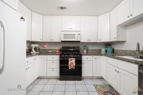 298 E Marengo Ave, Shafter, CA 93263 photo 8