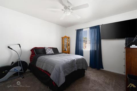 298 E Marengo Ave, Shafter, CA 93263 photo 14