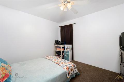 298 E Marengo Ave, Shafter, CA 93263 photo 17