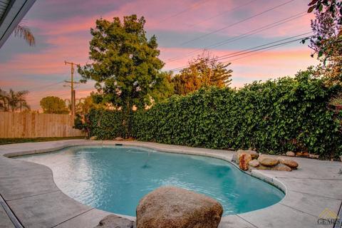 207 E Calvin St, Taft, CA 93268 photo 27