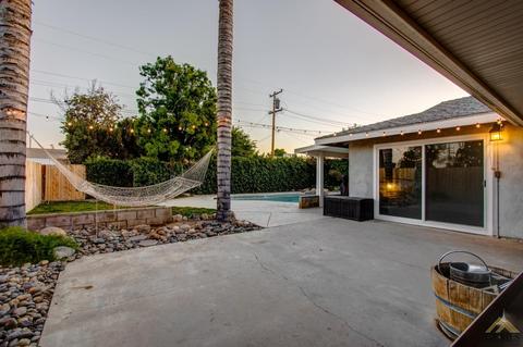 207 E Calvin St, Taft, CA 93268 photo 34