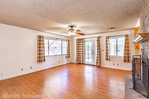 116 E Lucard, Taft, CA 93268 photo 8