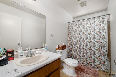 862 Clarence St, Shafter, CA 93263 photo 9