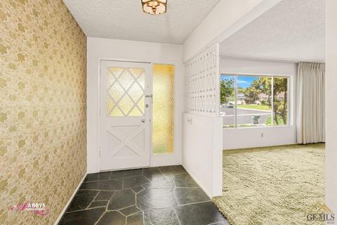 3909 Riviera Dr, Bakersfield, CA 93306 photo 5