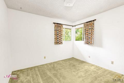 3909 Riviera Dr, Bakersfield, CA 93306 photo 20
