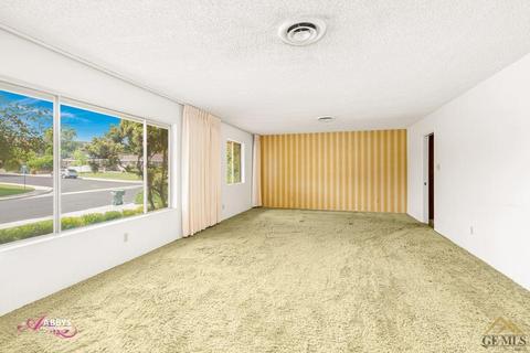 3909 Riviera Dr, Bakersfield, CA 93306 photo 6