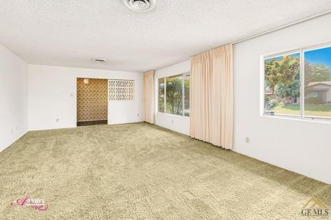 3909 Riviera Dr, Bakersfield, CA 93306 photo 7