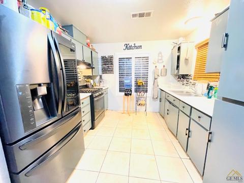 1117 Olson Way, Arvin, CA 93203 photo 4