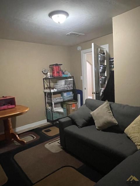 620 E 4th St, Bakersfield, CA 93307 photo 13
