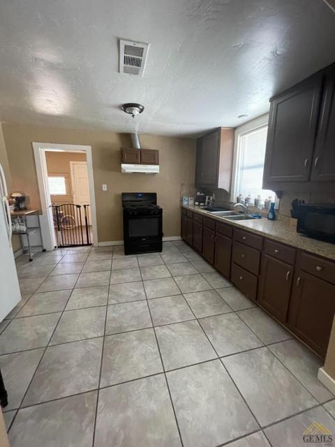 620 E 4th St, Bakersfield, CA 93307 photo 18