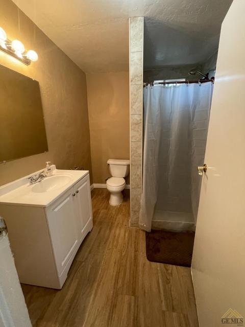 620 E 4th St, Bakersfield, CA 93307 photo 24