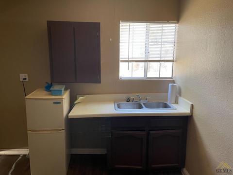 620 E 4th St, Bakersfield, CA 93307 photo 27