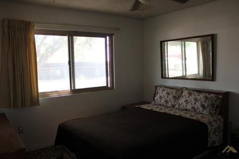 324 Sudan Ave, Buttonwillow, CA 93206 photo 10
