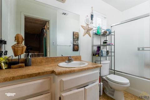 2218 Lewis Puller, Bakersfield, CA 93301 photo 11