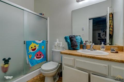 2218 Lewis Puller, Bakersfield, CA 93301 photo 13