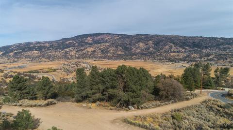 22481 Saddleback Dr, Tehachapi, CA 93561 photo 8