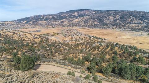 22481 Saddleback Dr, Tehachapi, CA 93561 photo 10