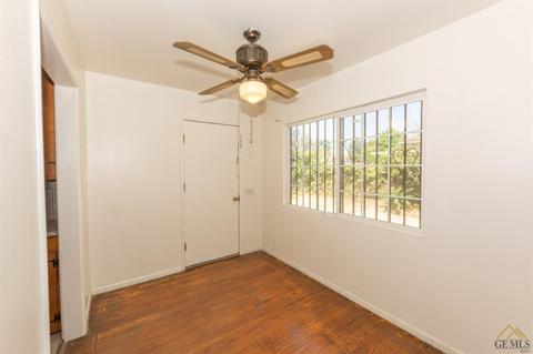 8106 Eucalyptus Dr, Bakersfield, CA 93306 photo 8