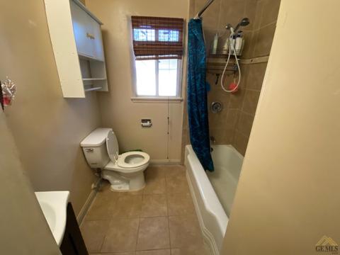 216 Beech St, Bakersfield, CA 93304 photo 5