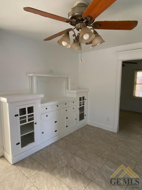 305 Pierce St, Taft, CA 93268 photo 9